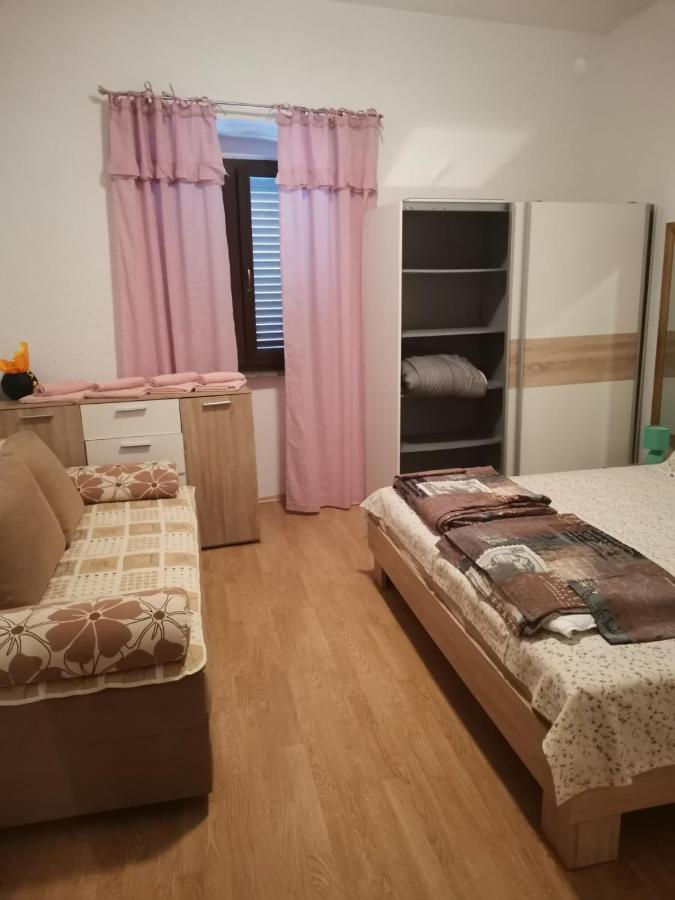Apartman Miki Pula Exteriér fotografie